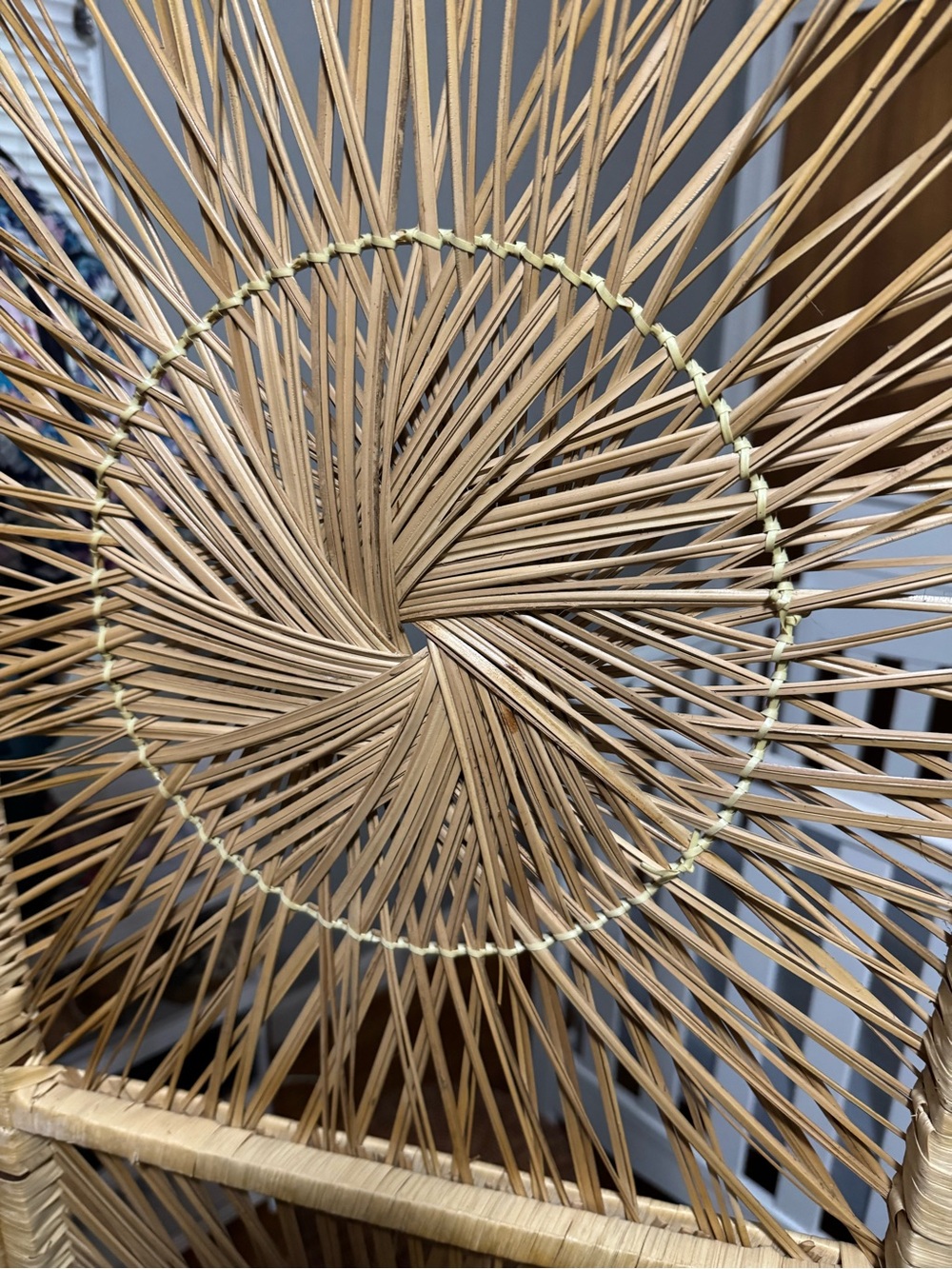 Vintage 1970s Boho Chic MCM Rattan Wicker Sunburst 3 Panel Room Divider - Picture 7 of 10